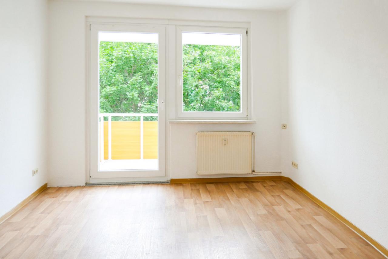 Wohnung zur Miete 341 € 2 Zimmer 48,7 m²<br/>Wohnfläche 1.<br/>Geschoss 01.02.2025<br/>Verfügbarkeit Gr. Diesdorfer Straße 96 Schroteanger Magdeburg 39110