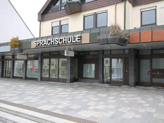 Laden zur Miete 1.200 € 131 m² Verkaufsfläche Sersheim 74372