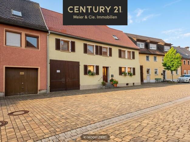 Reihenmittelhaus zum Kauf 249.000 € 10 Zimmer 240 m² 187 m² Grundstück frei ab sofort Ornbau Ornbau 91737