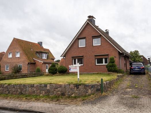 Einfamilienhaus zum Kauf 395.000 € 5 Zimmer 85 m² 1.212 m² Grundstück Klamp 24321