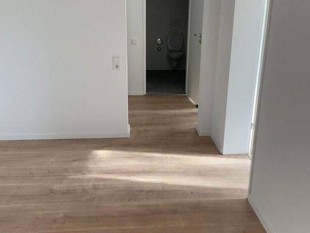 Wohnung zur Miete 672 € 3 Zimmer 84 m² Ahornweg 4-18 Hamm(sieg) 57577