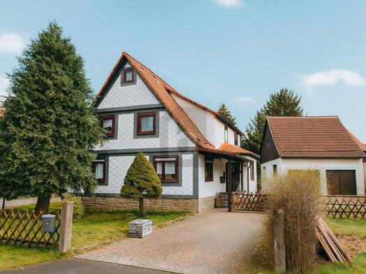 Einfamilienhaus zum Kauf 239.000 € 7 Zimmer 165 m² 1.500 m² Grundstück Hinternah Schleusingen 98553