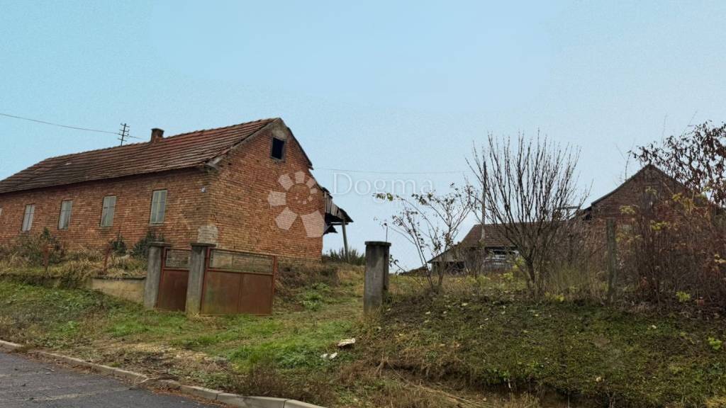 Haus zum Kauf 33.000 € 1 Zimmer 127 m² Kapela