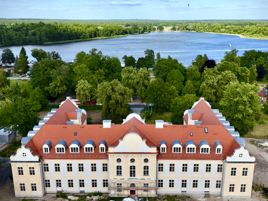 Wohnung zur Miete 568 € 2 Zimmer 49,4 m² 2. Geschoss frei ab 01.03.2026 Fürstenberg/Havel 16798