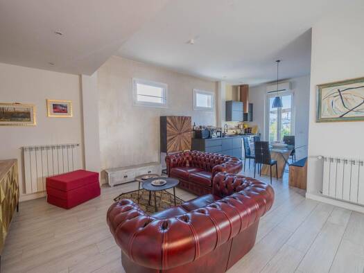 Terrassenwohnung zum Kauf 470.000 € 3 Zimmer 101 m² frei ab sofort Forenza 50141