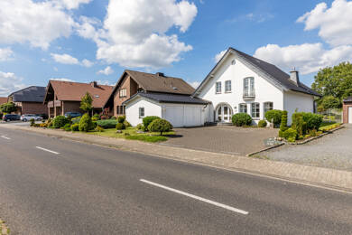 Haus zum Kauf 519.000 € 5 Zimmer 192 m² 1.308 m² Grundstück Hauptstrasse 83 Kreuzrath Gangelt 52538