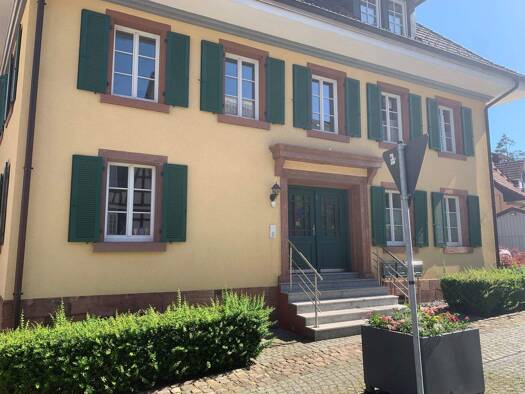 Wohnung zur Miete 950 € 4 Zimmer 91 m² 3. Geschoss Kirchstraße 7 - 9 Zell Zell am Harmersbach 77736