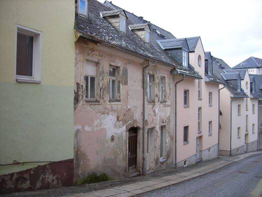 Reihenmittelhaus zum Kauf 16.500 € 4 Zimmer 79,1 m² 100 m² Grundstück Annaberg Annaberg-Buchholz 09456