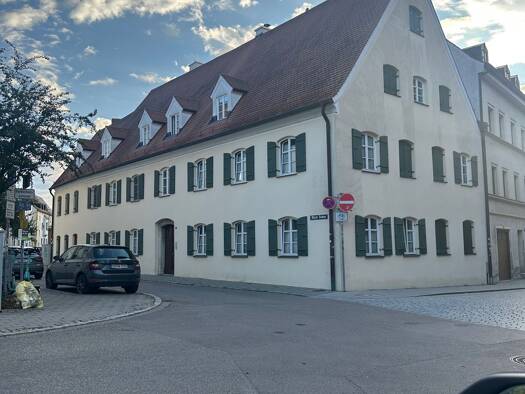 Wohnung zur Miete 1.700 € 3 Zimmer 90 m² Geschoss 1/2 frei ab 01.10.2026 Oberer Graben 6 Ingolstadt Ingolstadt 85049