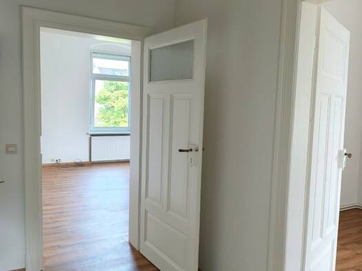 Wohnung zur Miete 431 € 2 Zimmer 55 m² Geschoss 1/2 frei ab sofort Plauen Dresden 01187
