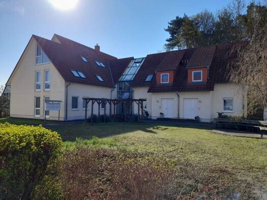 Wohnung zur Miete 640 € 4 Zimmer 98,9 m² 2. Geschoss Beeskower Str. 255f Eisenhüttenstadt 15890