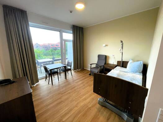 Betreutes Wohnen zur Miete 1.069 € 1 Zimmer 57,8 m² frei ab sofort Große Roßbergstraße Leer Leer 26789