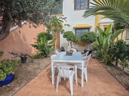 Haus zum Kauf 259.950 € Roda 30739