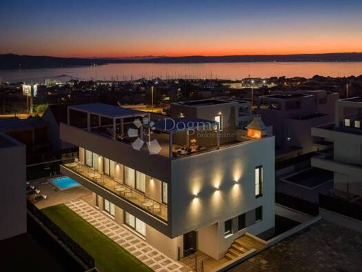Haus zum Kauf 1.250.000 € 6 Zimmer 250 m² Kastel Sucurac, Kastela Kaštel Sućurac