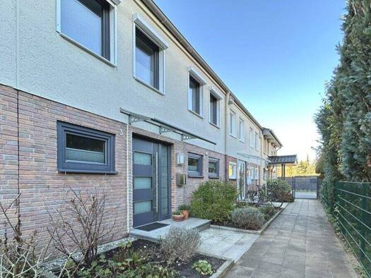Reihenmittelhaus zum Kauf 199.000 € 3 Zimmer 92,6 m² 209 m² Grundstück Innenstadt Neumünster 24534