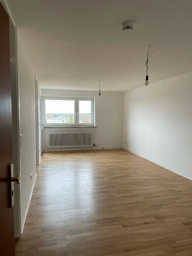 Wohnung zur Miete 462 € 1 Zimmer 36 m² 3. Geschoss frei ab sofort Bessemerstr. 51 Schafhof Nürnberg 90411