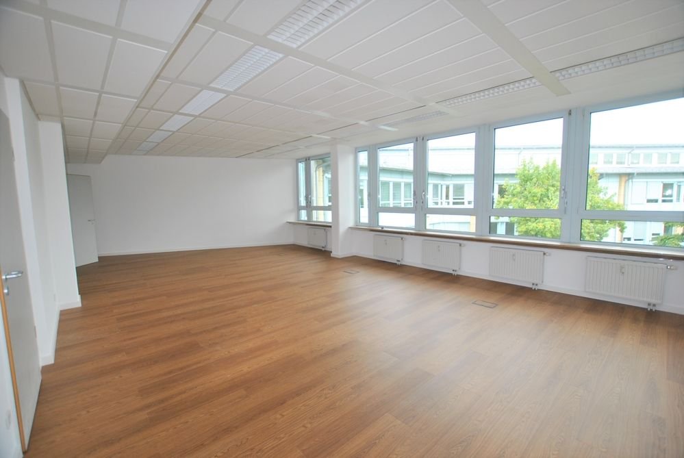 Bürofläche zur Miete provisionsfrei 9,80 € 720 m²<br/>Bürofläche ab 385 m²<br/>Teilbarkeit Hallbergmoos Hallbergmoos 85399