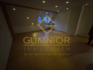 Wohnung zur Miete 630 € 2 Zimmer 70 m² Dachgeschoss, 2. Geschoss frei ab sofort Windischeschenbach Windischeschenbach Windische