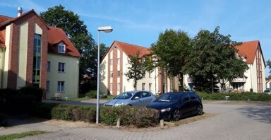 Wohnung zur Miete 392 € 2 Zimmer 65,3 m² 1. Geschoss Forststraße 2 e Genthin Genthin 39307