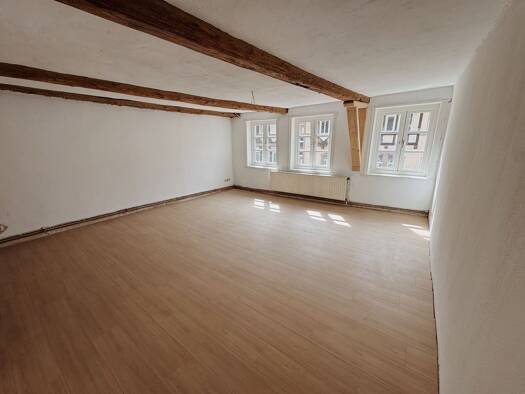 Wohnung zur Miete 900 € 3,5 Zimmer 111 m² Geschoss 2/3 frei ab 01.10.2026 Einbeck Einbeck 37574