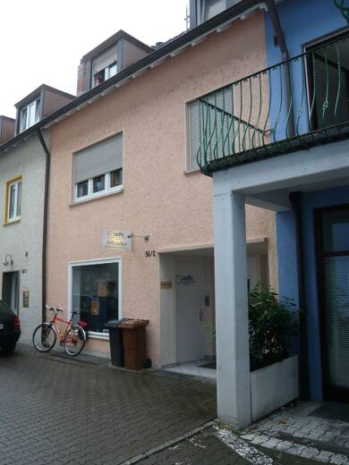 Haus zum Kauf 350.000 € 6 Zimmer 148 m² 98 m² Grundstück Friedrichstrasse 36/2 Friedrichshafen Friedrichshafen 88045