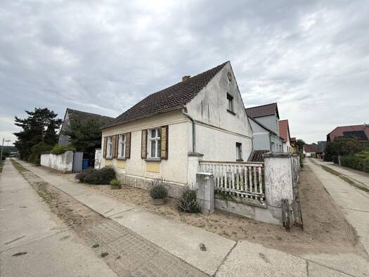 Einfamilienhaus zum Kauf provisionsfrei 89.000 € 4 Zimmer 70 m² 1.332 m² Grundstück Gusow Gusow-Platkow 15306