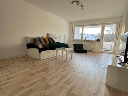 Wohnung zur Miete 700 € 1,5 Zimmer 42 m² Geschoss 2/4 frei ab 01.02.2026 Kremser Straße 27 Böblingen 71034