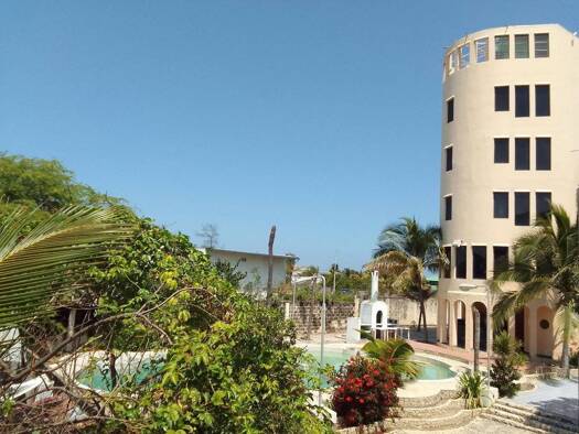 Gastronomie/Hotel zum Kauf provisionsfrei als Kapitalanlage geeignet 550.000 € 6 Zimmer 840,3 m² 2.003,5 m² Grundstück Data de Villamil