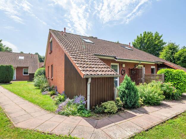 Doppelhaushälfte zum Kauf 359.000 € 3 Zimmer 62,6 m² 515 m² Grundstück frei ab sofort Ostseebad Boltenhagen Boltenhagen 23946