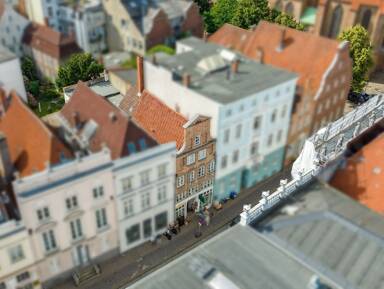 Mehrfamilienhaus zum Kauf 13 Zimmer 247 m² 202 m² Grundstück Innenstadt Lübeck 23552