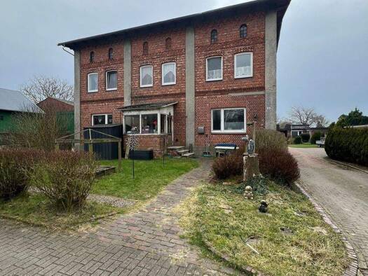 Mehrfamilienhaus zum Kauf 198.000 € 323 m² 1.219 m² Grundstück Ritsch Drochtersen 21706