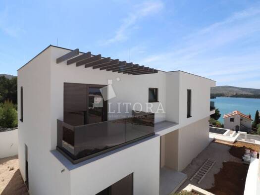 Haus zum Kauf 1.600.000 € 6 Zimmer 209 m² Zaboric, Sibenik - Okolica Šibenik