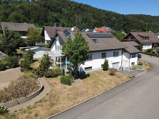 Mehrfamilienhaus zum Kauf 795.000 € 8 Zimmer 212,1 m² 756 m² Grundstück frei ab sofort Stahringen Radolfzell am Bodensee 78315