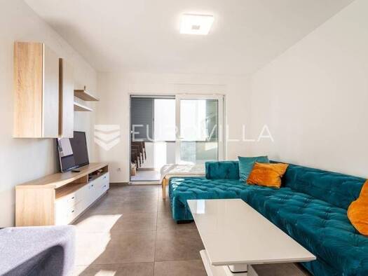 Wohnung zum Kauf 330.160 € 7 Zimmer 150 m² 1. Geschoss Makarska Makarska