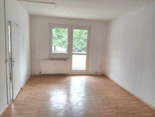 Wohnung zur Miete 304 € 3 Zimmer 61 m² EG frei ab sofort Gnetscher Straße 15 Weißandt-Gölzau 06369
