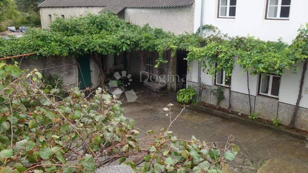 Haus zum Kauf 260.000 € 7 Zimmer 320 m² Vinodolska opcina