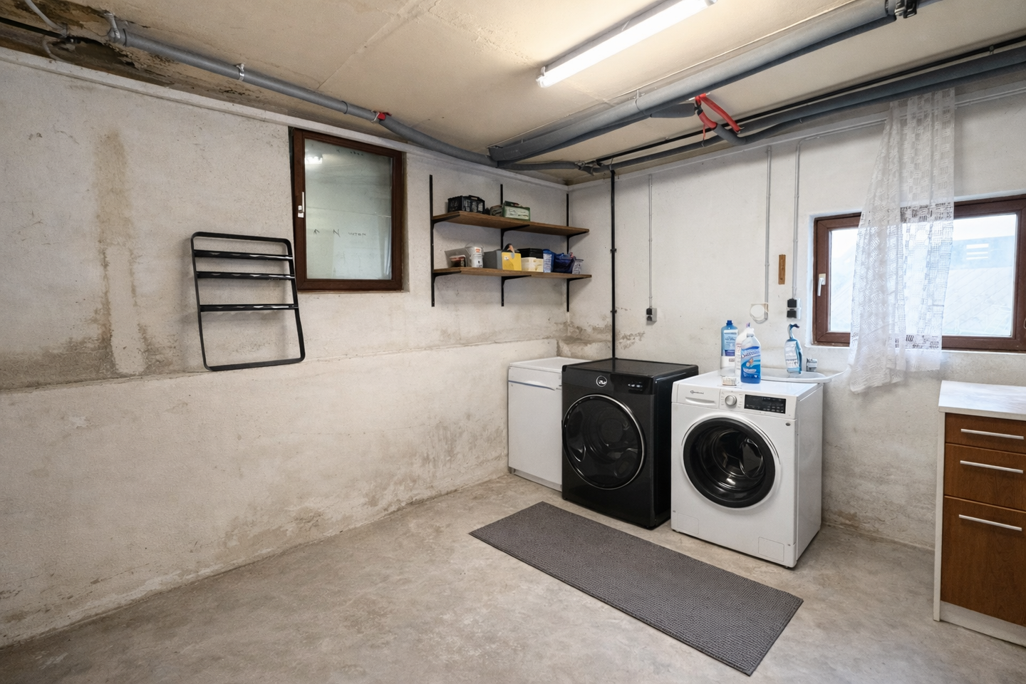 Immobilie in Weiskirchen - Kapitalanleger aufgepasst: Großes Mehrfamilienhaus mit viel Potential in Weiskirchen! - Bild 4