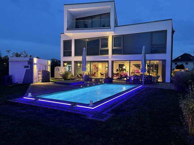 Einfamilienhaus zum Kauf provisionsfrei 2.150.000 € 7 Zimmer 373 m² 1.010 m² Grundstück Bad Bramstedt 24576