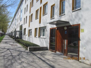 Wohnung zur Miete nur mit Wohnberechtigungsschein 573,24 € 2 Zimmer 65,9 m² EG frei ab 01.11.2024 Helsinkistraße 48 Messestadt Riem München 81829