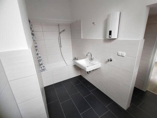 Wohnung zur Miete 820 € 2,5 Zimmer 69 m² Geschoss 2/4 frei ab sofort Gervinusstr. 54 Frohnhausen Stadtbezirk III 45144