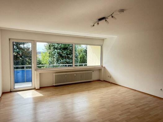 Wohnung zur Miete 782 € 3 Zimmer 92 m² frei ab sofort Düsseldorfer Straße 37 Haan 42781