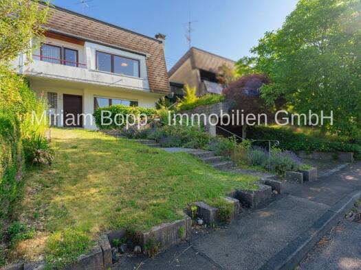 Doppelhaushälfte zum Kauf 395.000 € 4,5 Zimmer 123,1 m² 273 m² Grundstück Ebersbach Ebersbach an der Fils 73061
