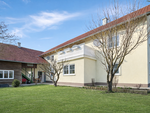 Einfamilienhaus zum Kauf 649.000 € 10 Zimmer 280 m² 767 m² Grundstück Taufkirchen, Vils Taufkirchen 84416