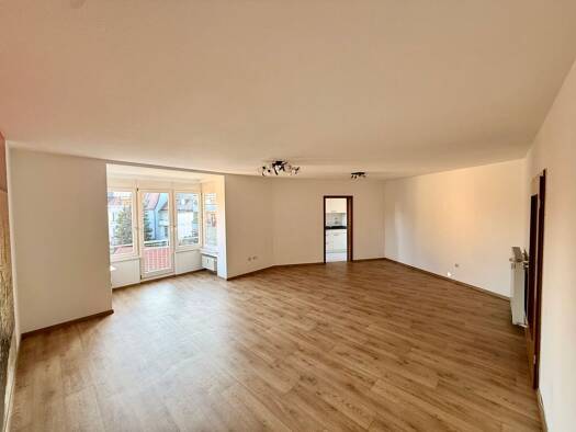 Wohnung zur Miete 750 € 2,5 Zimmer 67 m² Geschoss 3/3 frei ab sofort Altstadt Schweinfurt 97421