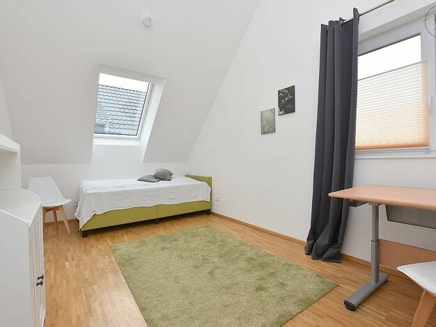 WG-Zimmer zur Miete auf Zeit 590 € 12 m² 2. Geschoss frei ab 01.10.2026 Perouse Rutesheim 71277