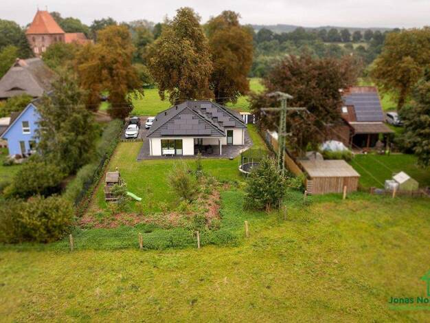 Einfamilienhaus zum Kauf provisionsfrei 499.000 € 4 Zimmer 146 m² 1.064 m² Grundstück Seestraße 11 Mühlen Eichsen OT Groß Eichsen 19205