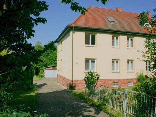 Doppelhaushälfte zum Kauf provisionsfrei 120.000 € 6 Zimmer 140 m² 2.553 m² Grundstück frei ab sofort Wiednitz Bernsdorf 02994