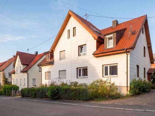 Doppelhaushälfte zum Kauf 498.000 € 5,5 Zimmer 139 m² 188 m² Grundstück frei ab 01.09.2026 Fellbach Fellbach 70734