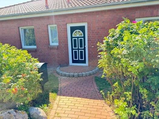 Bungalow zum Kauf 395.000 € 3 Zimmer 99,9 m² 701 m² Grundstück Behrensdorf Behrensdorf 24321