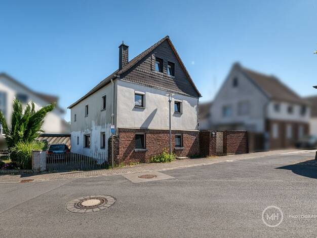 Einfamilienhaus zum Kauf 309.000 € 7 Zimmer 173 m² 299 m² Grundstück Hennef Hennef (Sieg) 53773